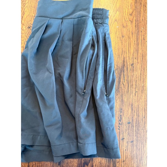 Wayre‎ Black Pleated High Waisted Athletic Shorts Women's Size S - Picture 6 of 8